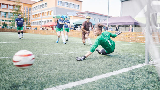 Serdi trifft gegen Buki