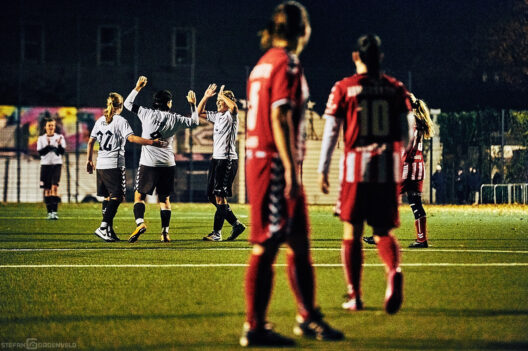 Jubel nach dem 2:0 durch Inga Schlegel
