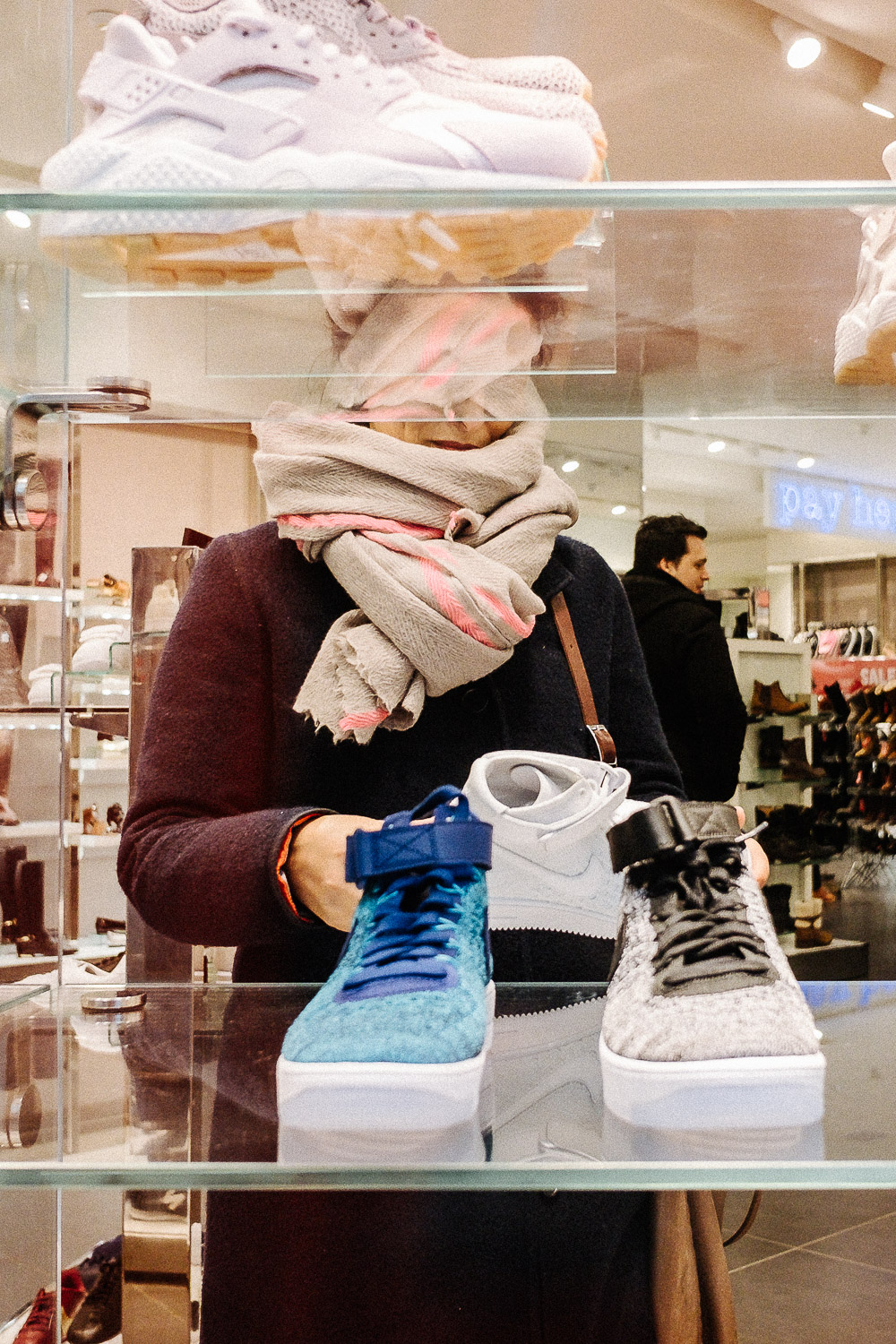 1/250 sec, f/4, ISO 1250