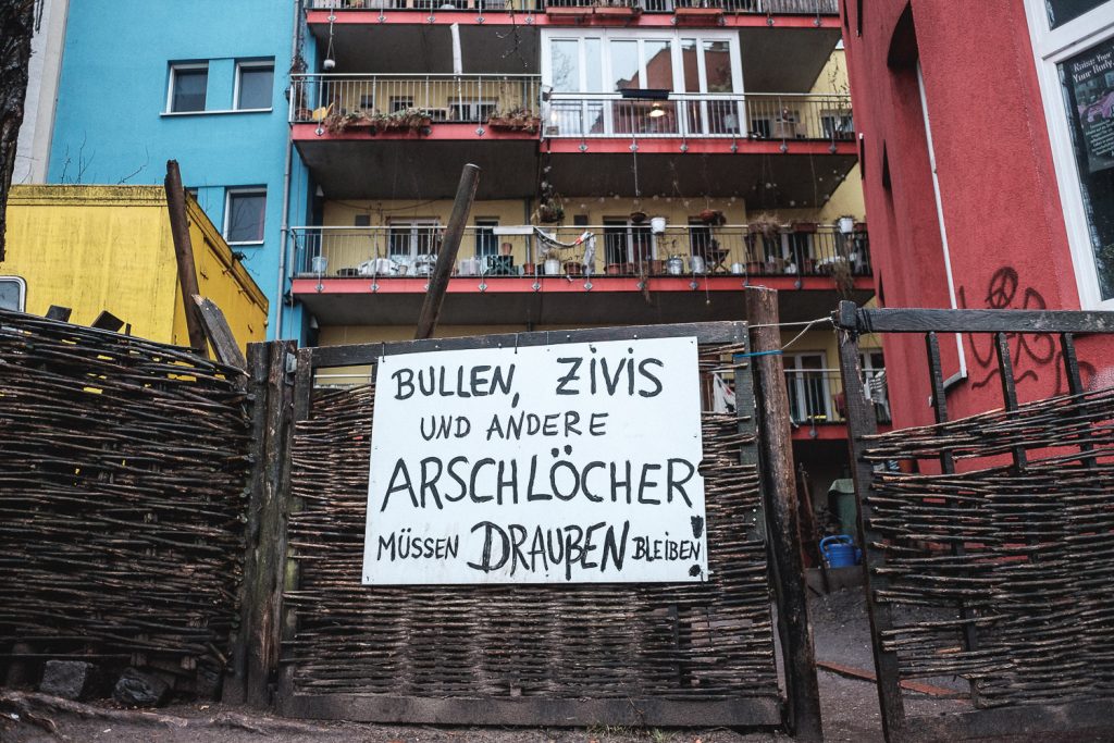 Sehr naturgetreue Farbwiedergabe - hier im Classic Chrome Stil (1/60 sec, f/2.8, ISO 640)