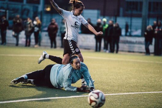 Nina Philipp mit dem 1:0