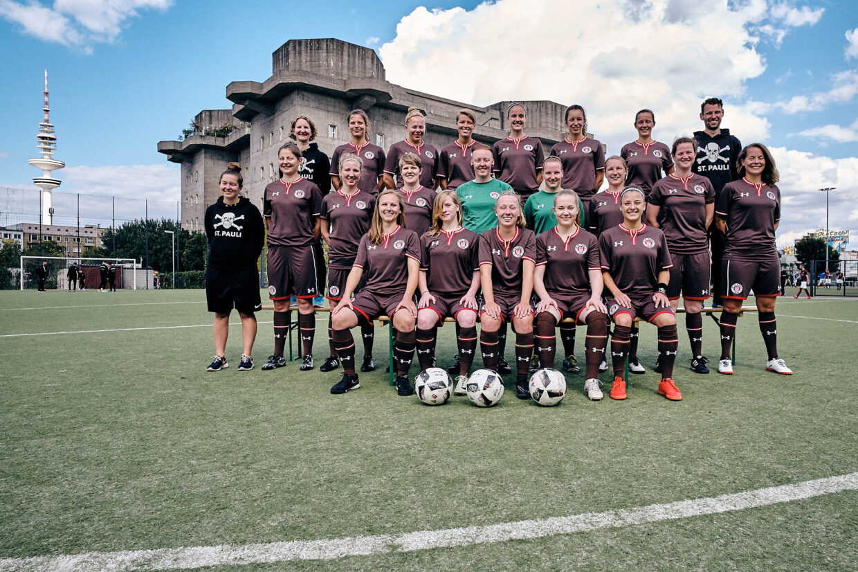 FC St. Pauli 1. Frauen Teamfoto 2017/18