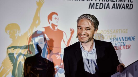 Jury-Vorsitzender Gerd Schönfelder übergibt mir die Urkunde