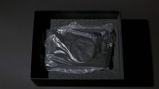 Leica M10 Monochrom unboxed