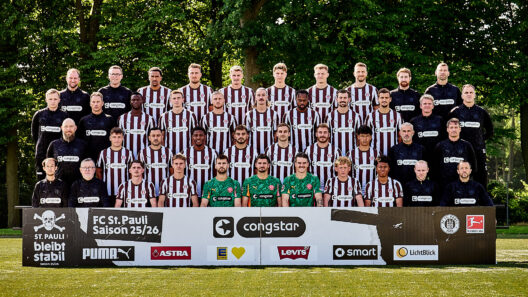 Mannschaftsfoto FC St. Pauli – Saison 2025/26